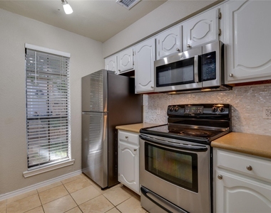 14333 Preston Road - Photo Thumbnail 11