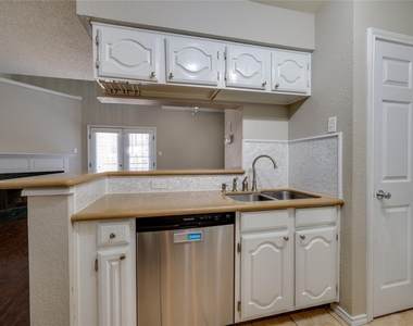 14333 Preston Road - Photo Thumbnail 12