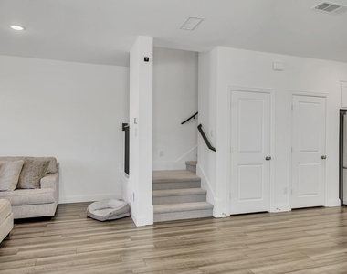 2654 Settlers Place - Photo Thumbnail 2