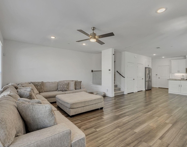 2654 Settlers Place - Photo Thumbnail 6
