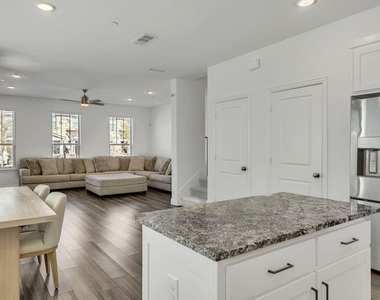2654 Settlers Place - Photo Thumbnail 12