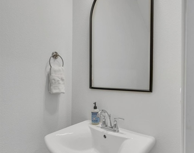 2654 Settlers Place - Photo Thumbnail 14