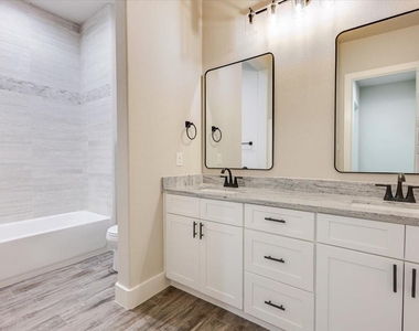 4011 Ponca Drive - Photo Thumbnail 14
