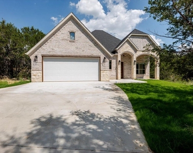 4011 Ponca Drive - Photo Thumbnail 1