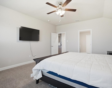 4028 Cornerstone Circle - Photo Thumbnail 20
