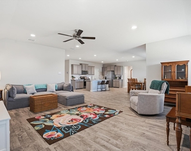 4028 Cornerstone Circle - Photo Thumbnail 15