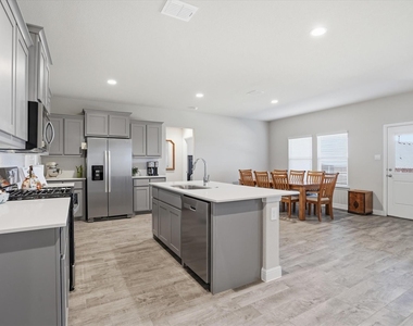 4028 Cornerstone Circle - Photo Thumbnail 7