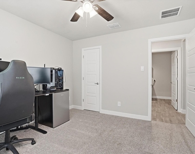 4028 Cornerstone Circle - Photo Thumbnail 32