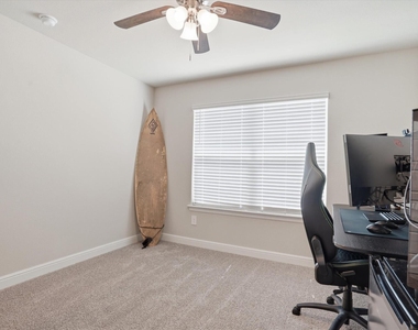 4028 Cornerstone Circle - Photo Thumbnail 33