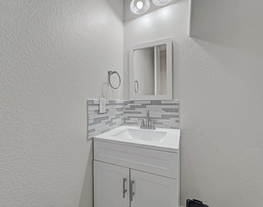 419 Aylesbury Drive - Photo Thumbnail 28