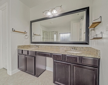419 Aylesbury Drive - Photo Thumbnail 29