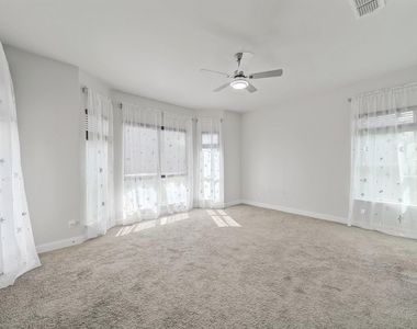 419 Aylesbury Drive - Photo Thumbnail 33
