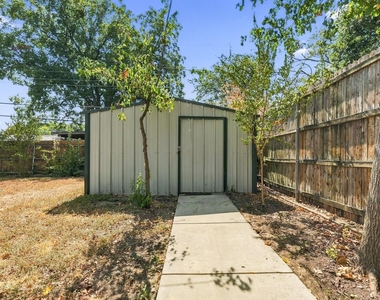 5412 Palmer Drive - Photo Thumbnail 34
