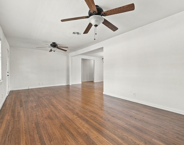 5412 Palmer Drive - Photo Thumbnail 2