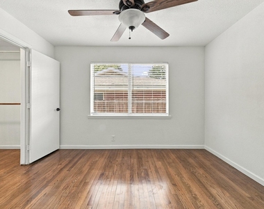 5412 Palmer Drive - Photo Thumbnail 21
