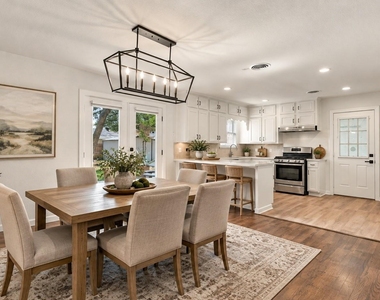 5412 Palmer Drive - Photo Thumbnail 5