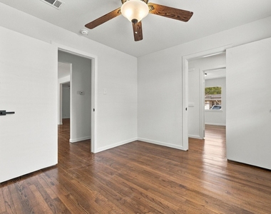 5412 Palmer Drive - Photo Thumbnail 25