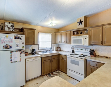 2620 Bryant Street - Photo Thumbnail 5