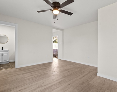 838 Dalworth Street - Photo Thumbnail 6