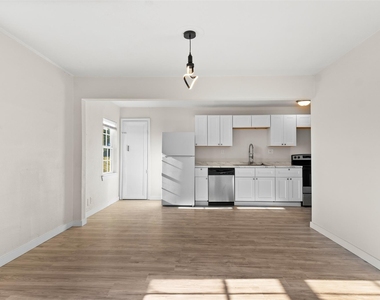 838 Dalworth Street - Photo Thumbnail 3