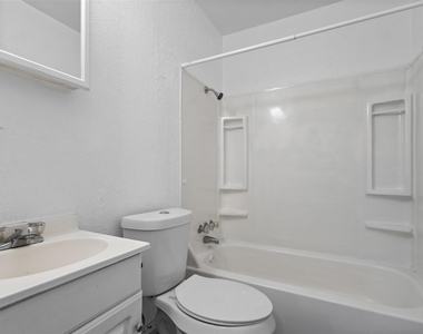838 Dalworth Street - Photo Thumbnail 9