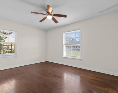 838 Dalworth Street - Photo Thumbnail 8