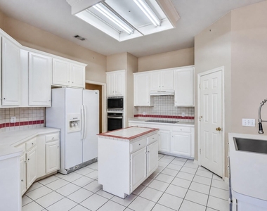 2305 Pittner Lane - Photo Thumbnail 8