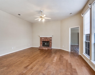 2305 Pittner Lane - Photo Thumbnail 10