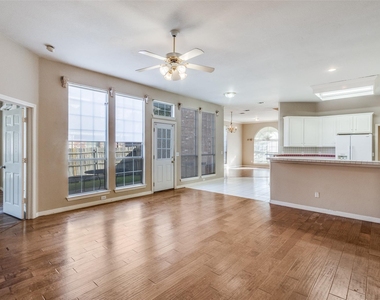 2305 Pittner Lane - Photo Thumbnail 13