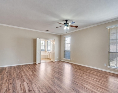 2305 Pittner Lane - Photo Thumbnail 16