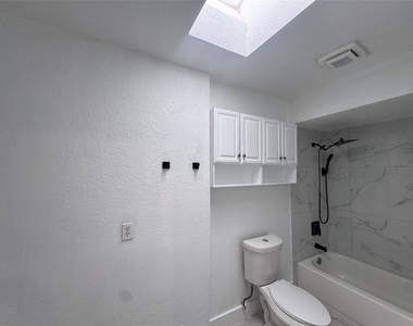 3648 Country Club Drive W - Photo Thumbnail 6