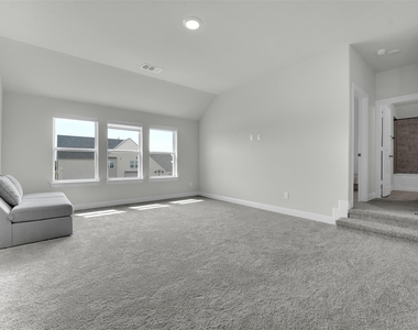 804 Meadow Holly Drive - Photo Thumbnail 22