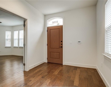 2525 State Street - Photo Thumbnail 26