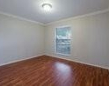13619 Flagstone Lane - Photo Thumbnail 9