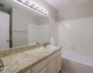 13619 Flagstone Lane - Photo Thumbnail 7