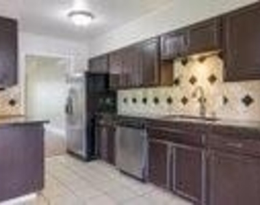 13619 Flagstone Lane - Photo Thumbnail 4