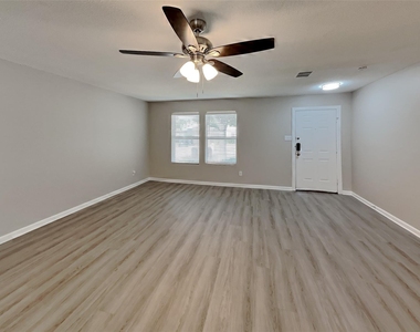 2717 Lazy Oak Drive - Photo Thumbnail 1