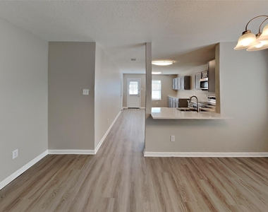 2717 Lazy Oak Drive - Photo Thumbnail 6
