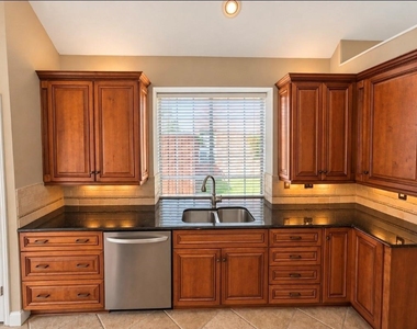 3708 Stockport Drive - Photo Thumbnail 5