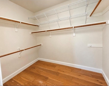 3708 Stockport Drive - Photo Thumbnail 8