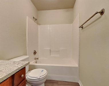 4408 Fox Meadows Lane - Photo Thumbnail 14