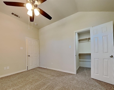 4408 Fox Meadows Lane - Photo Thumbnail 11