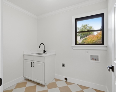 604 Twilight Trail - Photo Thumbnail 32
