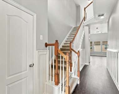 4018 Milan Drive - Photo Thumbnail 1