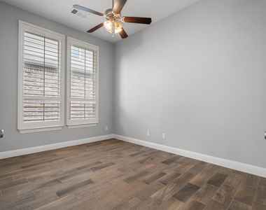 1217 7th Street - Photo Thumbnail 18