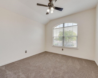 1414 Berkley Road - Photo Thumbnail 16