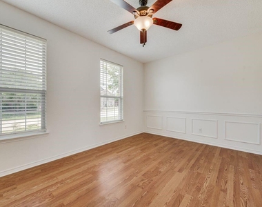 1414 Berkley Road - Photo Thumbnail 4