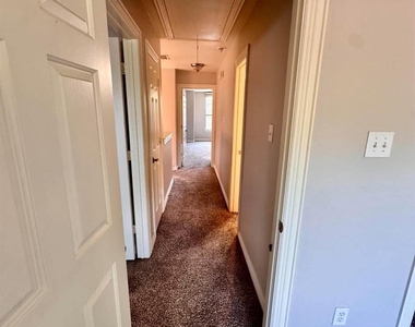 1216 Plaza Way - Photo Thumbnail 13
