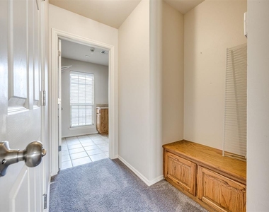 312 Lone Oak Drive - Photo Thumbnail 30