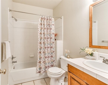 15524 Swallowtail Road - Photo Thumbnail 22